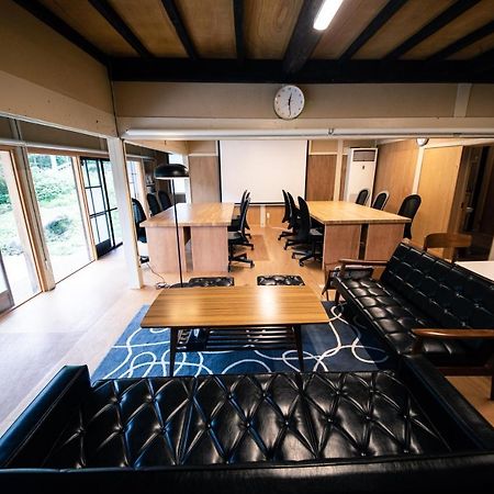 山の中の一棟貸切宿 五番地 Nambu (Yamanashi) Exteriör bild