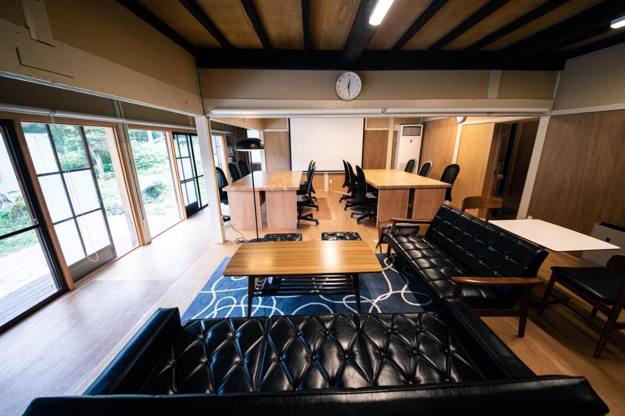 山の中の一棟貸切宿 五番地 Nambu (Yamanashi) Exteriör bild
